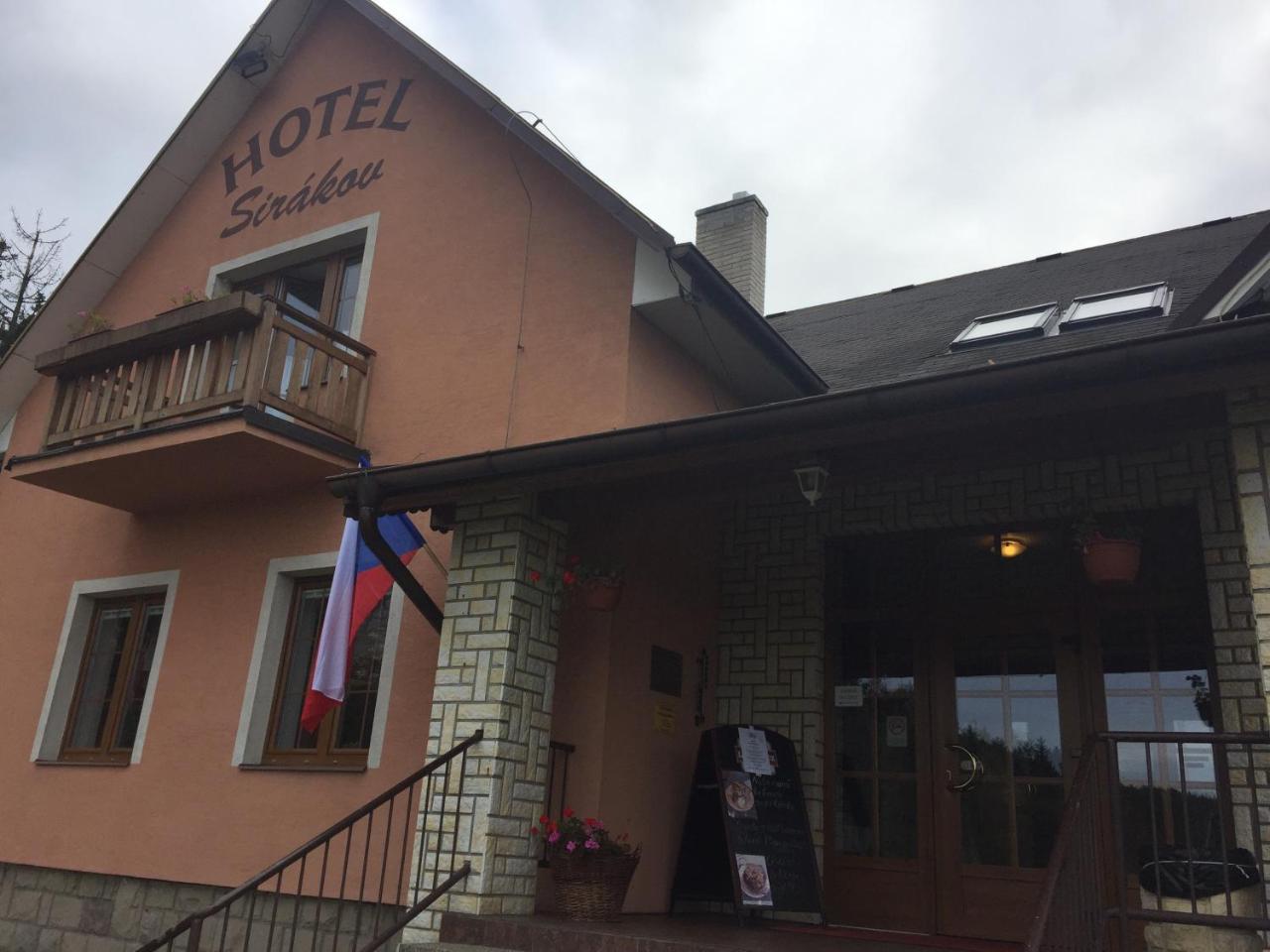 Hotel Sirakov Liptal Ngoại thất bức ảnh